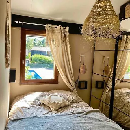 Holiday home Maison Pour 5, Piscine, Ocean Dans Le Golf